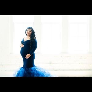 Maternity photo shoot dress blue